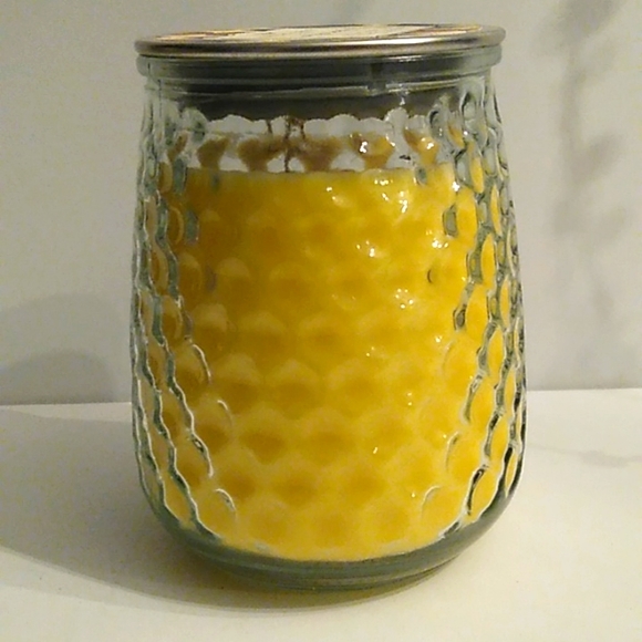 Candle - Picture 1 of 3